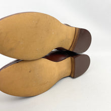 Load image into Gallery viewer, Original 1950's Chestnut Brown Leather Flat Shoes - Hoboes Hurrell of Norwich - UK 4 *