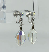 Load image into Gallery viewer, Vintage 1950s Cut Glass Screw Back Earrings