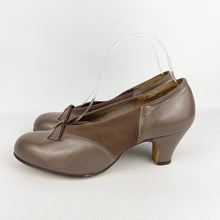 Load image into Gallery viewer, Original 1940's Deadstock Taupe Suede and Leather Shoes by Diana - UK 5.5