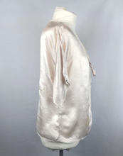 Load image into Gallery viewer, 1930s 1940s Soft Pale Pink Satin Bed Jacket with Applique - B38 40