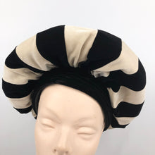 Load image into Gallery viewer, 1960s Black and White Oversized Beret Hat