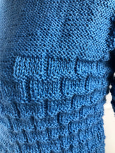 Load image into Gallery viewer, Reproduction 1930s Hand Knitted Jumper in Soft Blue - B35 38