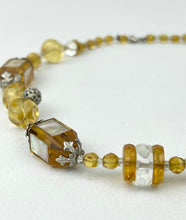 Load image into Gallery viewer, Beautiful Vintage Gold and Clear Glass Necklace with Mother Of Pearl Set Beads - Stunning Piece