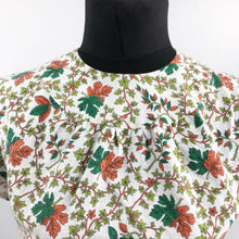 Load image into Gallery viewer, Reproduction 1940's Autumnal Print Feed Sack Blouse B34 B36