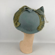 Load image into Gallery viewer, Original 1930’s 1940’s Blue Grey Bogie De Bow Felt Hat with Bow and Net Trim with Matching Hat Pins