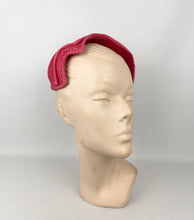 Load image into Gallery viewer, Original 1950's Vibrant Pink Straw Hat with Back Bow - Classic Shape *