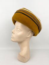 Load image into Gallery viewer, Fabulous Vintage 1950s or 1960s Edna Wallace Paris Inspired Frenchie Hat