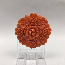 Load image into Gallery viewer, 1940s Early Plastic Coral Coloured Floral Brooch