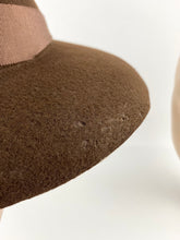 Load image into Gallery viewer, Original Late 1930s Early 1940s Chocolate Brown Felt Hat - Classic Shape