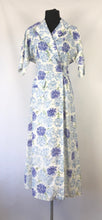 Load image into Gallery viewer, Wounded But Wearable 1950s St Michael Carnation Floral Print Robe - B36