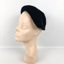 Load image into Gallery viewer, Original 1950s Black Velvet Half Hat - Classic Piece