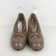 Load image into Gallery viewer, Original 1940's Deadstock Taupe Suede and Leather Shoes by Diana - UK 5.5