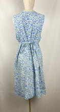 Load image into Gallery viewer, 1940s Floral Cotton Apron - Would Make A Great Summer Dress - Bust 36 37 38 *