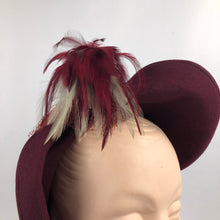 Load image into Gallery viewer, 1930s Burgundy Felt Hat with Grey and Burgundy Feather Trim