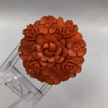 Load image into Gallery viewer, 1940s Early Plastic Coral Coloured Floral Brooch