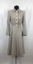 Load image into Gallery viewer, 1940s 11011 Grey and Cream Fit and Flare Check Coat - Bust 34