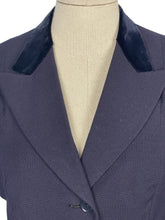 Load image into Gallery viewer, Original 1940's Dark Blue Single Breasted Wool Suit by Marcus of London - Bust 36 38