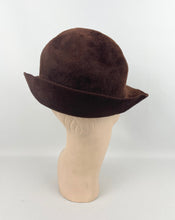 Load image into Gallery viewer, Original 1930’s Warm Brown Fur Felt Hat with Appliqué Trim in Green, Rust and Mustard *