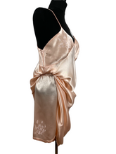 Load image into Gallery viewer, Original 1940's CC41 Matching Set with French Knickers and Slip - Bust 36