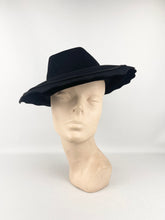 Load image into Gallery viewer, Wonderful Original Late 1930's or Early 1940's Black Felt Hat with Scalloped Edge