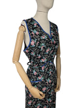 Load image into Gallery viewer, Original 1940's Volup Floral Cotton Apron - Would Make A Great Summer Dress - Bust 40 42 44