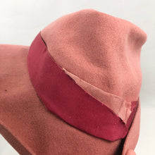 Load image into Gallery viewer, 1930s 1940s Pink Felt Fedora with Grosgrain Trim
