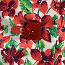 Load image into Gallery viewer, 1940s Reproduction Feed Sack Blouse in Hibiscus Print - Bust 38 40