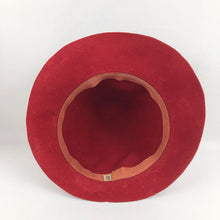 Load image into Gallery viewer, 1930s 1940s Red Felt Fedora with Red Grosgrain Trim