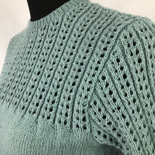 Load image into Gallery viewer, Reproduction 1940s Lace Jumper in Lovat Green - B34 36
