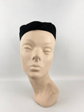 Load image into Gallery viewer, Original 1930s Seamed Grosgrain Evening Hat - Really Neat Little Piece