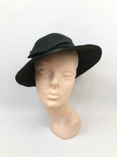 Load image into Gallery viewer, 1930s 1940s Dark Forest Green Felt Fedora