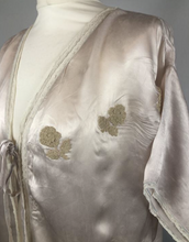 Load image into Gallery viewer, 1930s 1940s Soft Pale Pink Satin Bed Jacket with Applique - B38 40