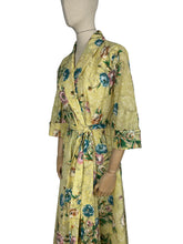 Load image into Gallery viewer, Absolutely Stunning Original 1950's Kendal Milne Yellow Robe with Floral Print - Bust 38