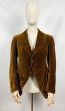Load image into Gallery viewer, Original 1930s 1940s Tailor Made Brown Velvet Riding Jacket - Bust 34 35 36