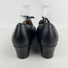 Load image into Gallery viewer, Original 1940's Black Deadstock Clarks Empire Lace Up Shoes With Punch Detail - UK 8