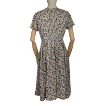 Load image into Gallery viewer, Original 1940's Classic Floral Floppy Cotton Day Dress with Neat Collar - Bust 34 36