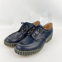 Load image into Gallery viewer, 1940's 1950's Blue Leather Lace Up Shoes with Crepe Soles - UK 5