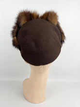 Load image into Gallery viewer, Original 1940’s Dark Brown Felt Hat with Neat Bow and Mink Fur Trim