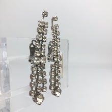Load image into Gallery viewer, Vintage Claw Set Clear Paste Clip on Earrings