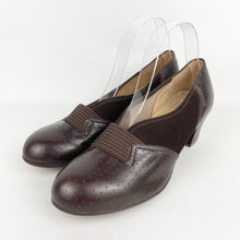 Load image into Gallery viewer, Original 1940's Deadstock Dark Brown Suede and Leather Shoes by Lotus Broadform - UK 6
