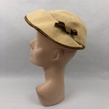 Load image into Gallery viewer, 1950s "Straw" Hat with Brown Velvet Bow Trim