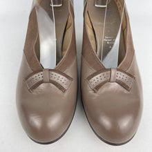 Load image into Gallery viewer, Original 1940's Deadstock Taupe Suede and Leather Shoes by Diana - UK 5.5