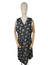 Load image into Gallery viewer, Original 1940's Volup Floral Cotton Apron - Would Make A Great Summer Dress - Bust 40 42 44