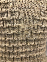 Load image into Gallery viewer, Reproduction 1930s Hand Knitted Jumper in Oatmeal - B34 36