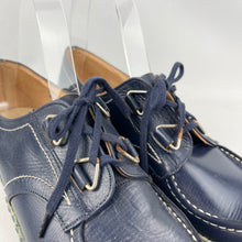 Load image into Gallery viewer, 1940's 1950's Blue Leather Lace Up Shoes with Crepe Soles - UK 5