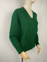 Load image into Gallery viewer, REPRODUCTION Women's Land Army Hand Knitted Jumper - Bust 40 42