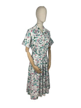 Load image into Gallery viewer, Original 1940's or 1950's Volup St Michael CC41 Cotton Floral Frock - Bust 42 44 *