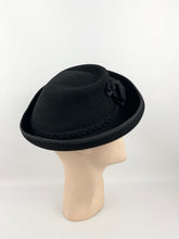 Load image into Gallery viewer, Original 1930s or 1940s Inky Black Felt Hat with Plaited Trim and Grosgrain Frill