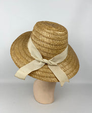 Load image into Gallery viewer, Original 1940's Natural Straw Sun Hat with Cream Grosgrain Trim - 1940's Bonnet *