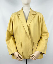 Load image into Gallery viewer, Original 1940s Pure Wool Swing Jacket In Soft Mustard Shade with Pockets - Bust 38 40 42